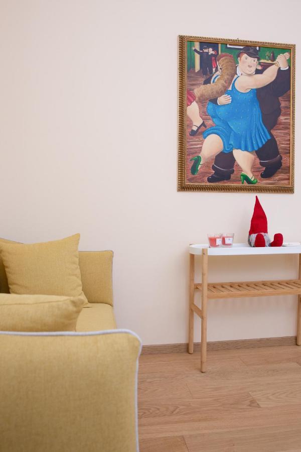 Botero Luxury Apartment Vicino Arco Della Pace Milan Luaran gambar