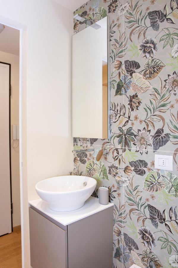 Botero Luxury Apartment Vicino Arco Della Pace Milan Luaran gambar