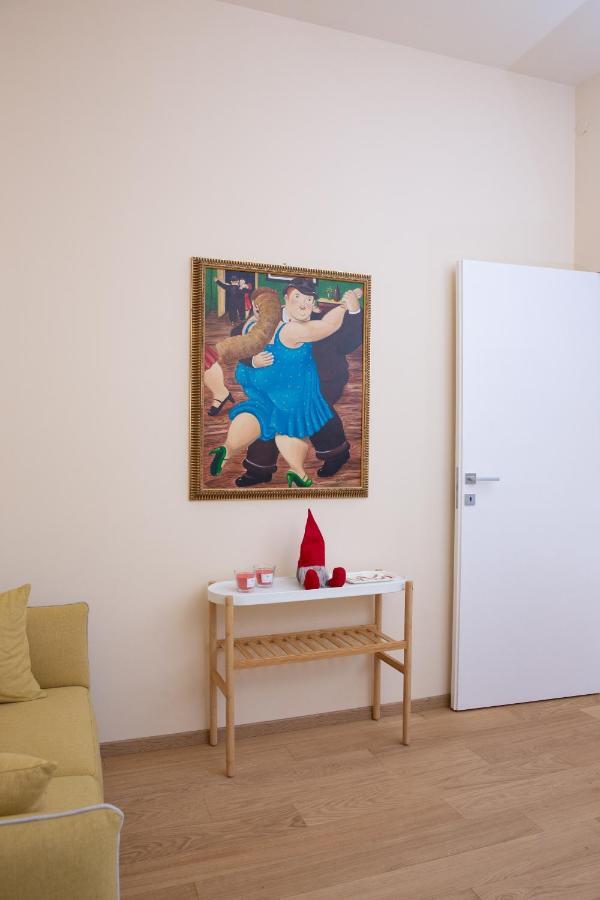 Botero Luxury Apartment Vicino Arco Della Pace Milan Luaran gambar